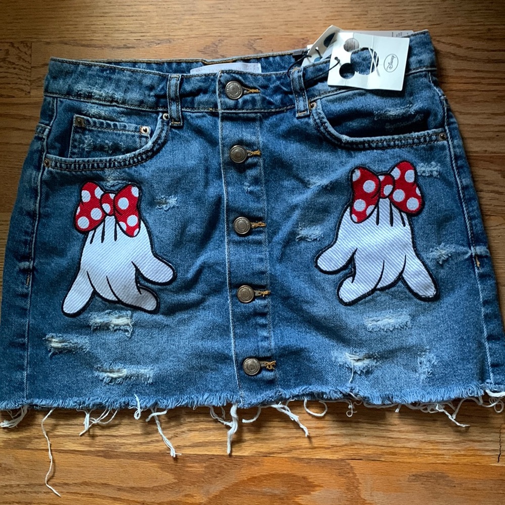 NWT Disney Jean Shirt, size Small